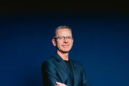 kevin exec photo 2 1852862ead7b0218c10f5f97da8cfcc952aef0